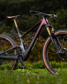 Scott Lumen eRIDE 920 2025 Lightweight Carbon E-MTB Shimano Deore 1x12 Syncros X30 S 130mm Trail Bike Scott Lumen eRIDE 920 2025 Lightweight Carbon E-MTB Shimano Deore 1x12 Syncros X30 S 130mm Trail Bike