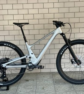 Scott Genius 940 2025 Alloy Trail / All-Mountain Full Suspension Mountain Bike