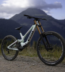 Scott Gambler 10 2025 Carbon / Alloy Downhill Race Mountain Bike