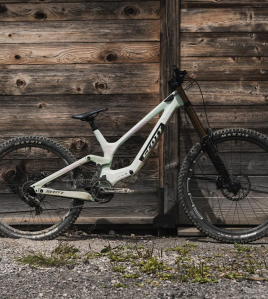 Scott Gambler 10 2025 Carbon / Alloy Downhill Race Mountain Bike