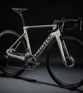 GUSTO Cobra EVO DB Sport TE 2024 Carbon Aero Road Bike – Shimano 105 Di2 12-Speed Team Edition