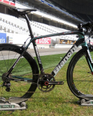 Bianchi Infinito Limited Edition Paris-Roubaix 2026 Carbon Endurance Road Bike – World Limited Edition