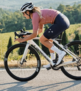 Lapierre Xelius DRS 7.0 2026 Carbon Aero Road Bike – Shimano Ultegra Di2 12-Speed Performance Race Bicycle