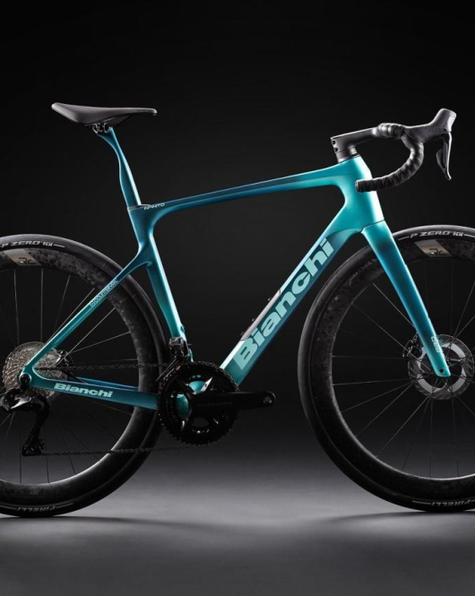 Bianchi Infinito Pro 2025 Carbon Endurance Road Bike – Shimano Ultegra Di2 12-Speed Countervail® Performance