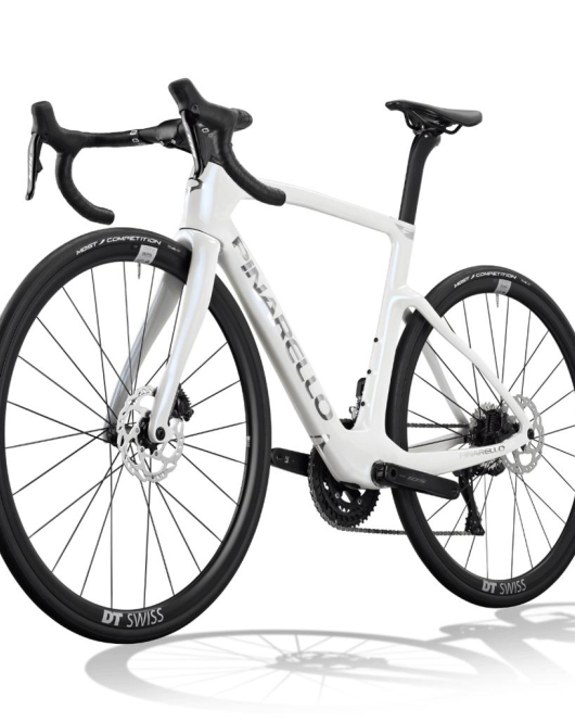 Pinarello F3 Shimano 105 Di2 2024 Carbon Road Bike – Performance Racing Bicycle with Electronic Shifting