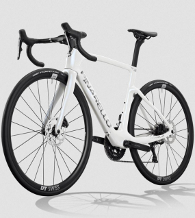 Pinarello F3 Shimano 105 Di2 2024 Carbon Road Bike – Performance Racing Bicycle with Electronic Shifting