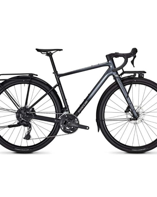 Focus Atlas 6.8 EQ 2026 – Adventure Gravel Bike Fully Equipped dengan Rack, Lampu & Fender