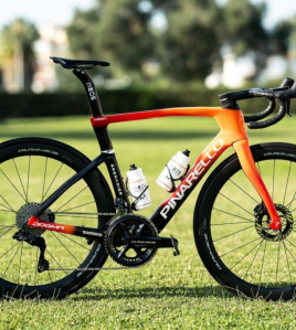 Pinarello Nuova Dogma F 2025 – WorldTour Aero All-Round Carbon Superbike