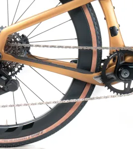 Pinarello New Grevil F5 2026 Size 470 Gravel Bike – SRAM Rival XPLR AXS 1x13-Speed Carbon Performance Bicycle