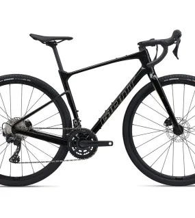 Giant Revolt Advanced 2 2024 Carbon Gravel Bike – Endurance & Adventure Performance Bicycle