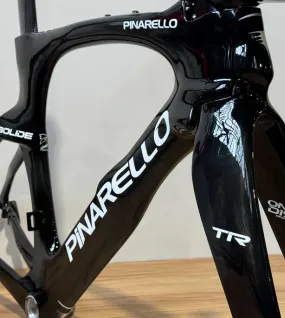 Pinarello Bolide F TR 2025 Carbon Time Trial Bike – Ultra Aero Triathlon & TT Race Machine with Integrated Cockpit