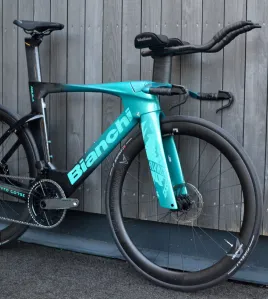 Bianchi Aquila RC 2026 Carbon Time Trial Bike – Ultra Aero Disc Brake TT &amp; Triathlon Race Machine