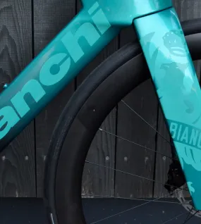 Bianchi Aquila RC 2026 Carbon Time Trial Bike – Ultra Aero Race Frame for Elite Triathlon & TT Performance