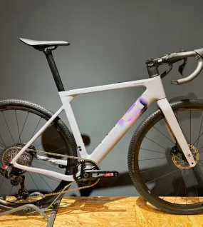 3T Primo2 WPNT 2026 Gravel Bike – Lightweight Carbon Adventure Bicycle with Performance Geometry, Aero Design & Bikepacking Capability