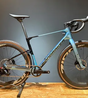 Mondraker Arid Carbon RR 2026 Gravel Bike – Ultra-Light Carbon Race Bicycle with High-Performance Geometry, Advanced Gravel Racing Setup & Premium Components