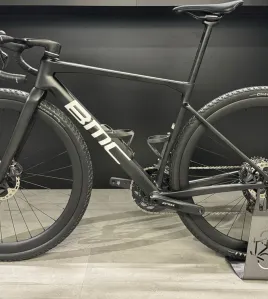 BMC Kaius 01 2024 Gravel Bike – Shimano GRX Di2 12-Speed Electronic, Premium Carbon Frame, CRD-400 Carbon Wheelset